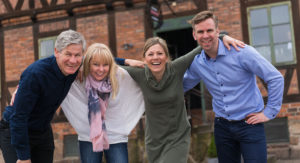 Nyheter från oss huvudbild där Jan Carlsson, Jessica Herrlin och Stefan Svensson står utanför en gammal byggnad i Halmstad